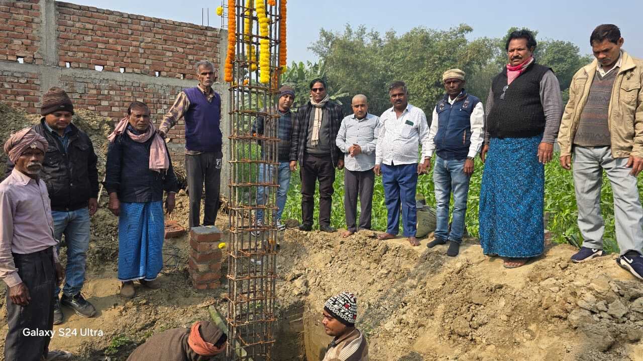 भूमि पूजन कर मंदिर निर्माण कार्य का किया शुभारंभ, डेढ़ करोड़ से बनेगी मंदिर