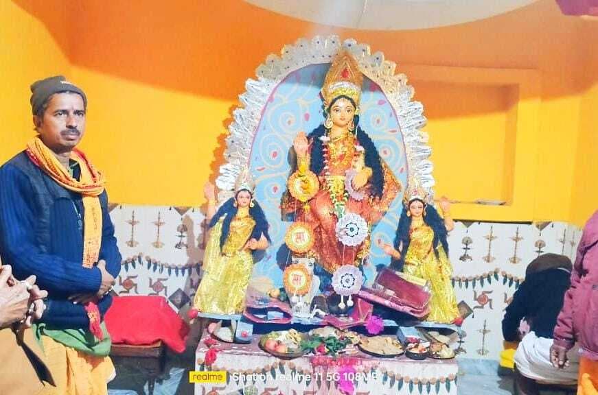 हरिराखा गांव में भक्ति भाव से हो रही मां लक्खी की पूजा