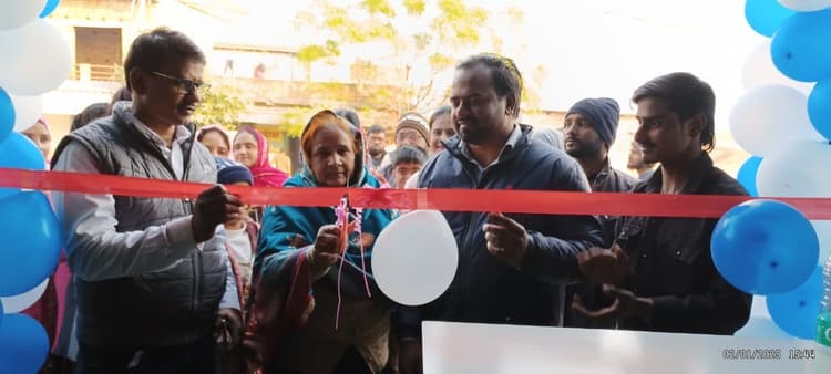 मुरलीपहाड़ी में मार्बल टाइल्स की खुली दुकान