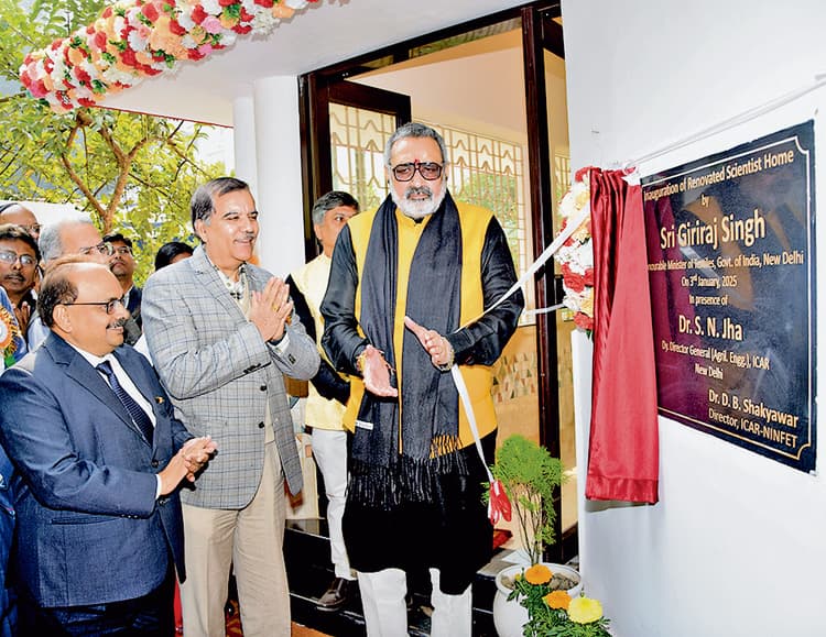 बंगाल को बांग्लादेश जैसा बनाना चाहती हैं ममता बनर्जी : गिरिराज