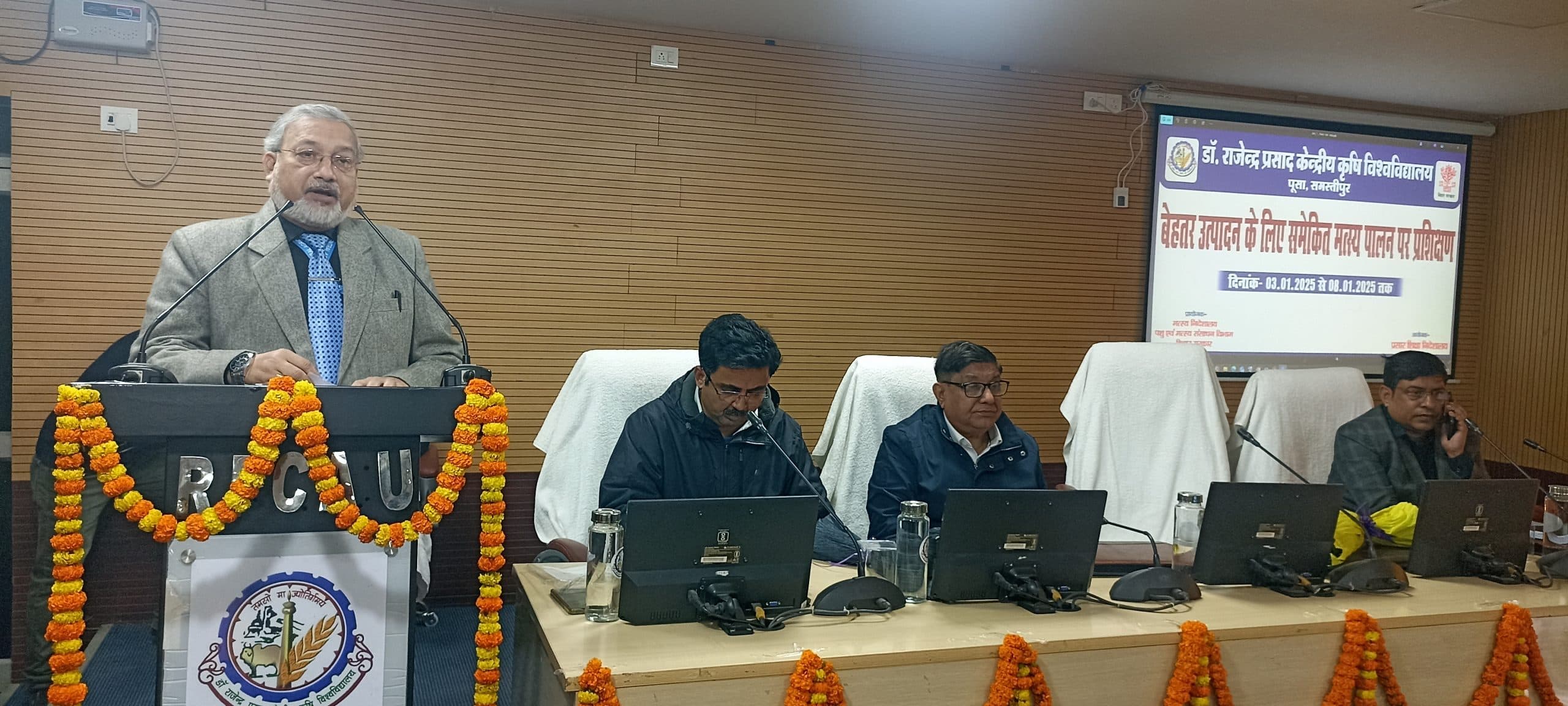 तालाब में ऑक्सीजन लेवल स्थायी रखने की जरूरत : डा श्रीवास्तव