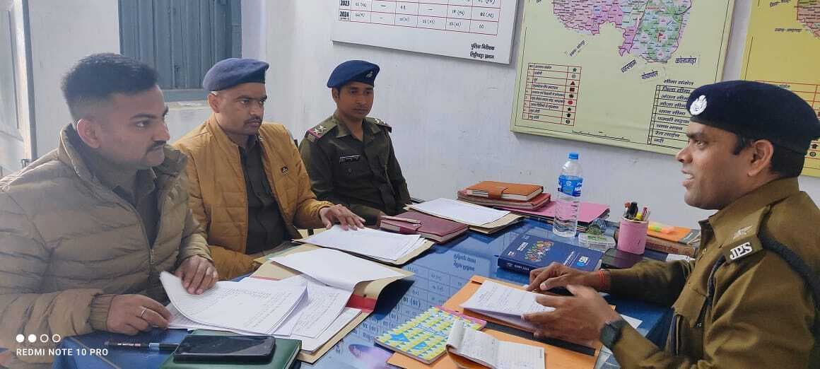 थानेदार अपराध नियंत्रण के लिए बढ़ायें रात्रि गश्ती : इंस्पेक्टर