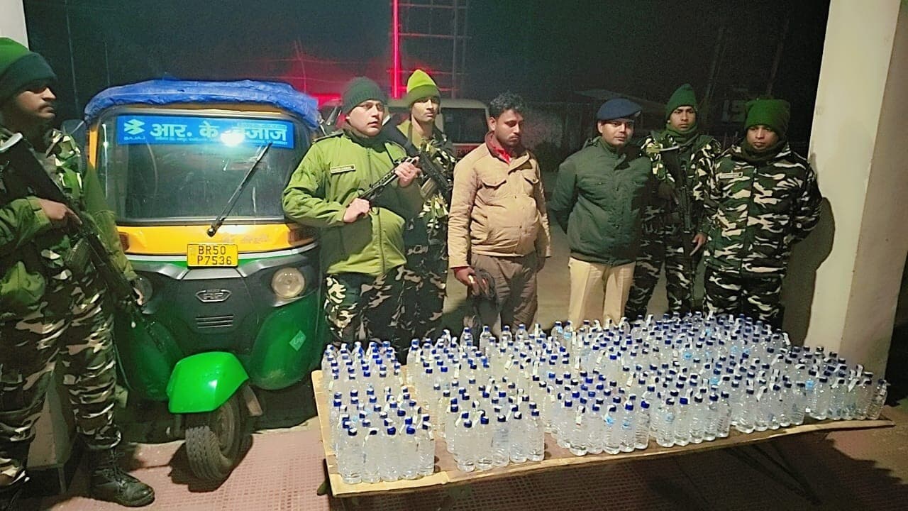 नेपाली शराब के साथ तस्कर गिरफ्तार