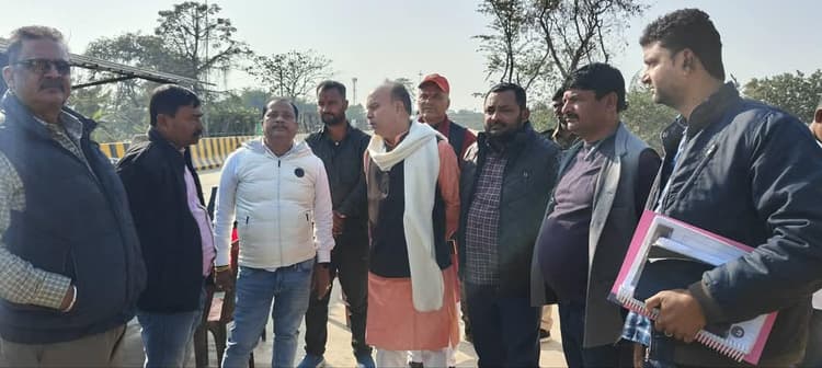 मीरगंज स्थित पुल से आवागमन होगा शुरू: विधायक