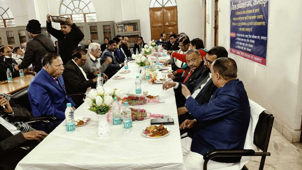 वकालत के पेशे में 50 वर्ष पूरा करने वाले हुए सम्मानित