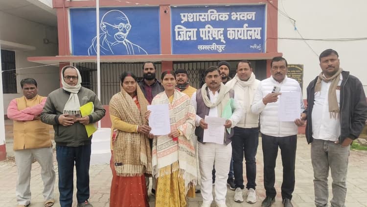 जिला परिषद अध्यक्ष के खिलाफ आया अविश्वास प्रस्ताव