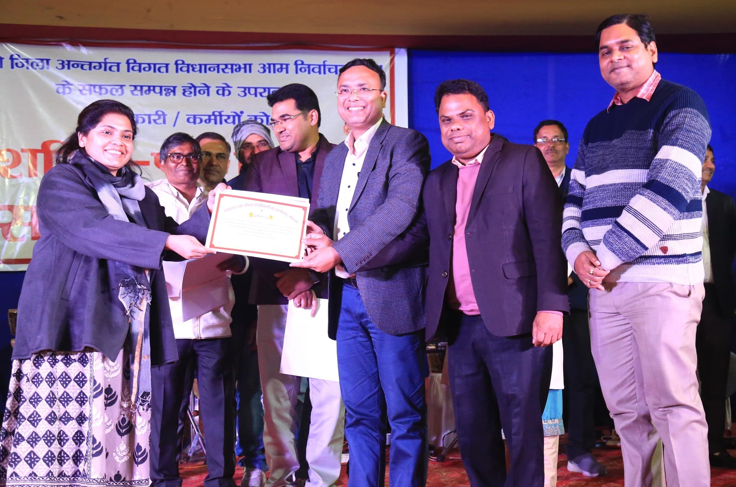 Bokaro News : चुनाव में बेहतर कार्य करने वाले पदाधिकारी-कर्मी हुए सम्मानित