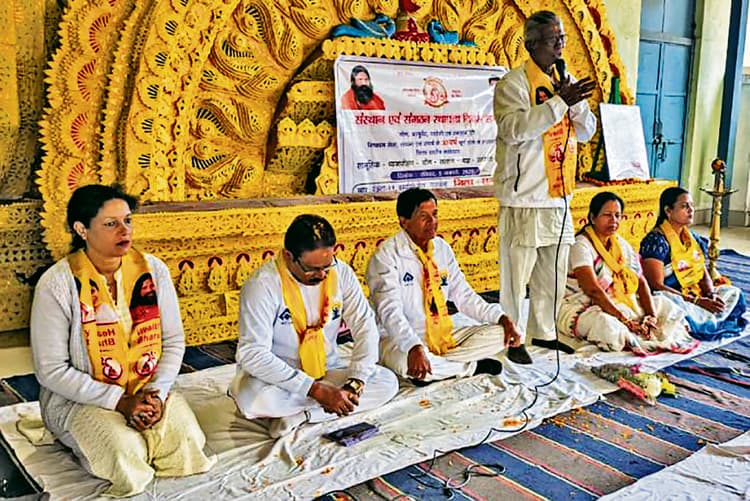 Rourkela News: स्वस्थ व्यक्ति व समाज के निर्माण में अहम भूमिका निभा रहा योग : अक्रूर मार्था