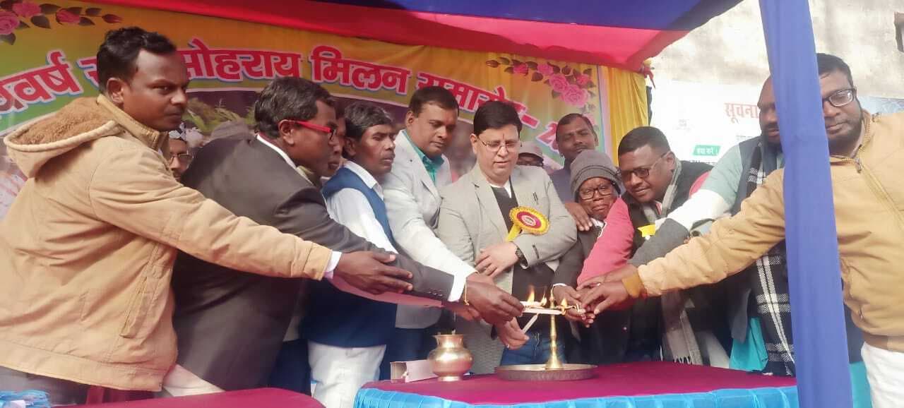 नशे से दूर रहने व शिक्षा की ओर अग्रसर रहें आदिवासी समाज के युवा