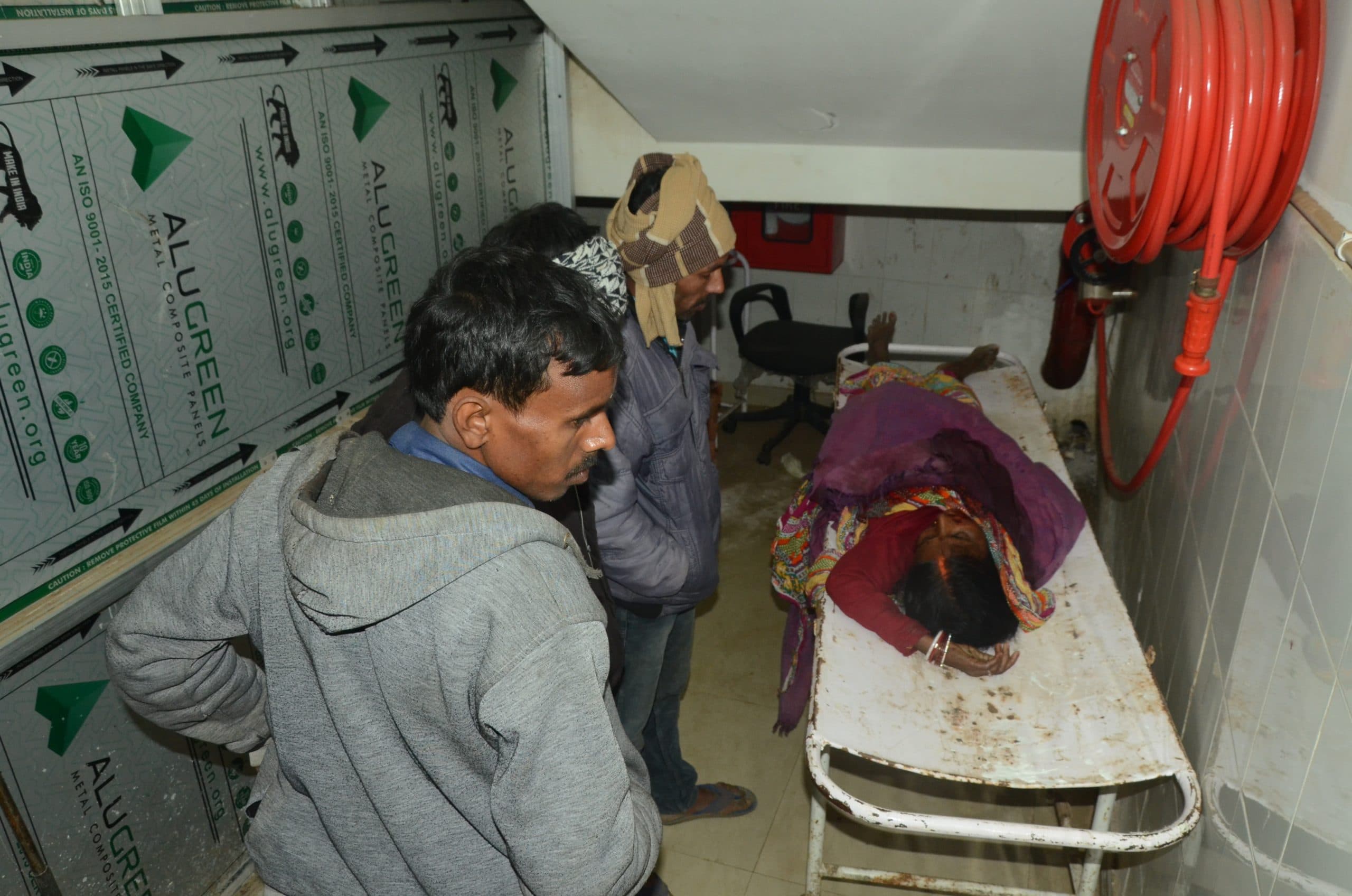 Deoghar News : दो बाइकों में टक्कर, इलाज कराने जा रही वृद्धा की मौत