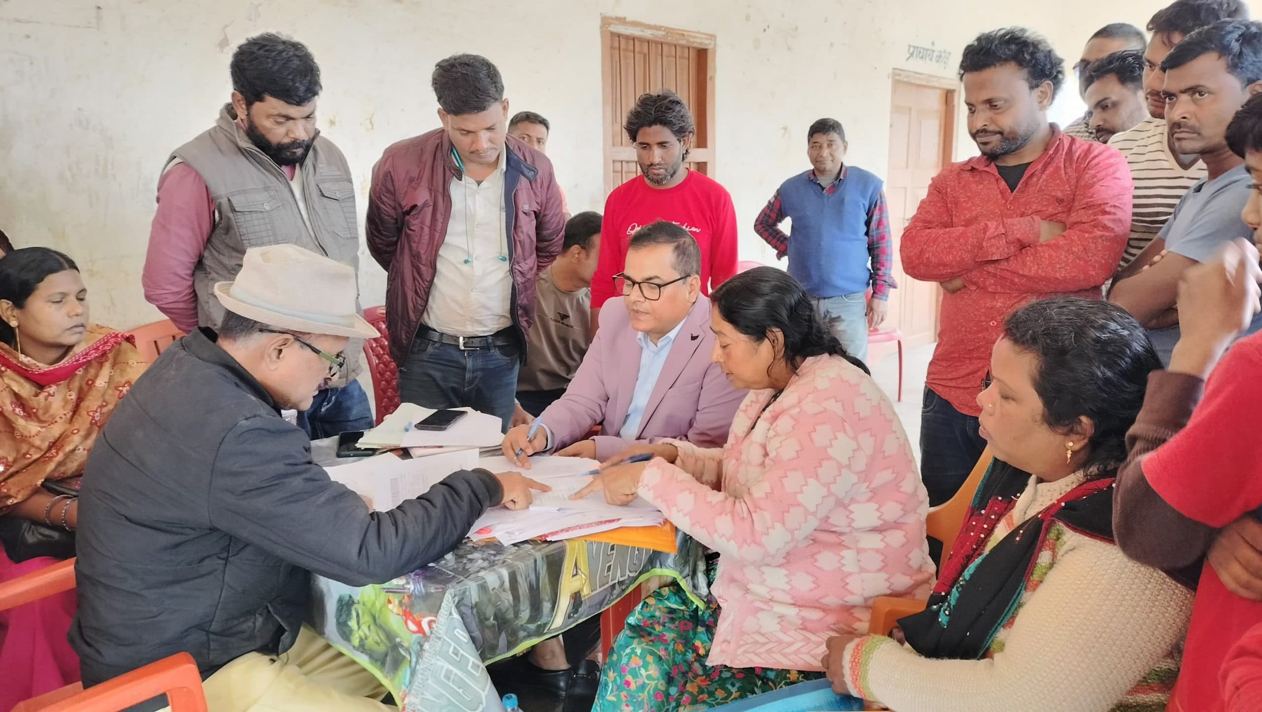 नूतन देवी व हसीना खातून सहायिका चयनित