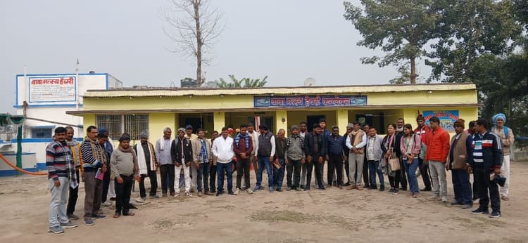 वैज्ञानिकी विधि से व्यवसायिक मछलीपालन करने पर जोर