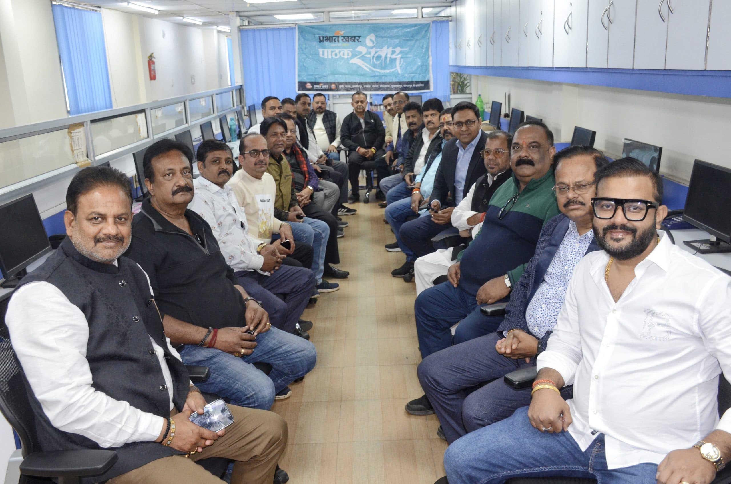 Dhanbad News : धन से आबाद धनबाद को गरीब और बदसूरत क्यों कर रहे हो सरकार