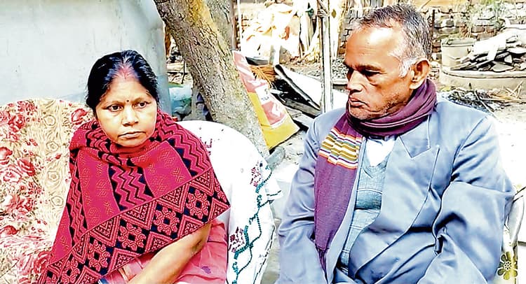 पूर्व सेनाकर्मी की भूमि हड़पने का मामला गरमाया