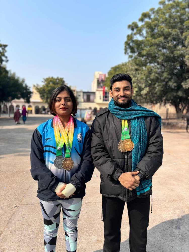 शहर के नील व सेन्हा ने राष्ट्रीय प्रतियोगिता में जीते स्वर्ण पदक