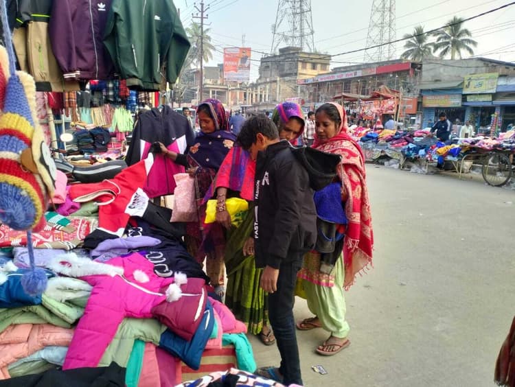 दोपहर बाद तेज पछुआ हवा ने बढ़ायी ठंड, घरों में दुबके लोग