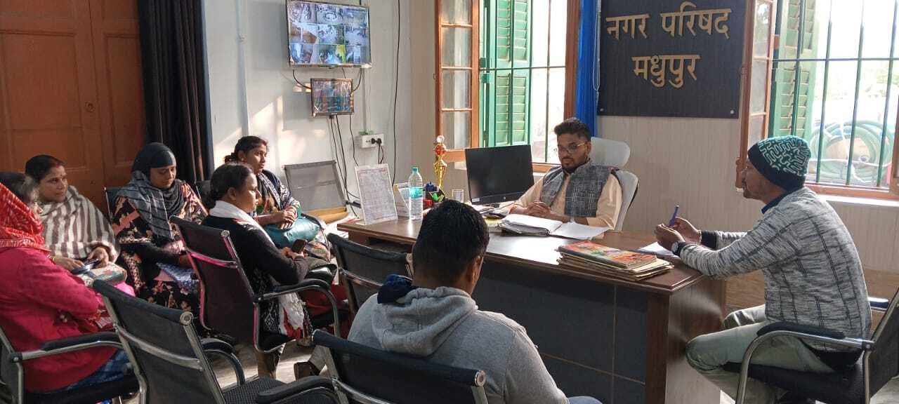 प्रधानमंत्री स्वनिधि योजना से स्ट्रीट वेंडर्स को मिले लोन : नप प्रशासक
