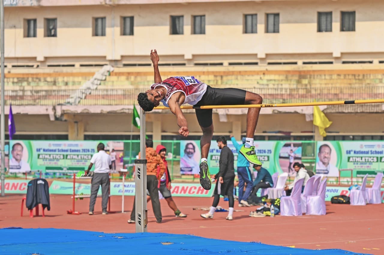 Ranchi News: एसजीएफआइ के हर्डल्स में झारखंड की शिवानी को रजत पदक