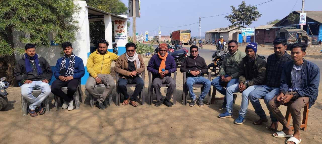 पाकुड़िया में बेरोजगारी की समस्याएं, शिक्षा व्यवस्था दुरुस्त नहीं, लोग करते हैं पलायन