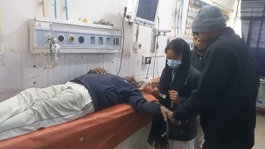 बच्चे को खेत में घुसने से मना किया, तो पीटा