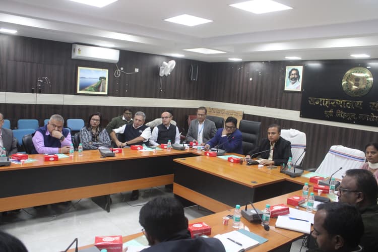 Jamshedpur News : पूर्वी सिंहभूम में आठ हजार करोड़ रुपये का होगा निवेश