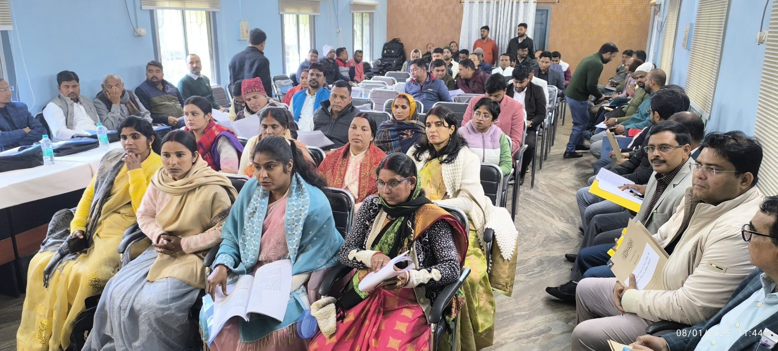 Giridih News :जिप की बैठक में छाया रहा जलापूर्ति व स्वास्थ्य का मामला