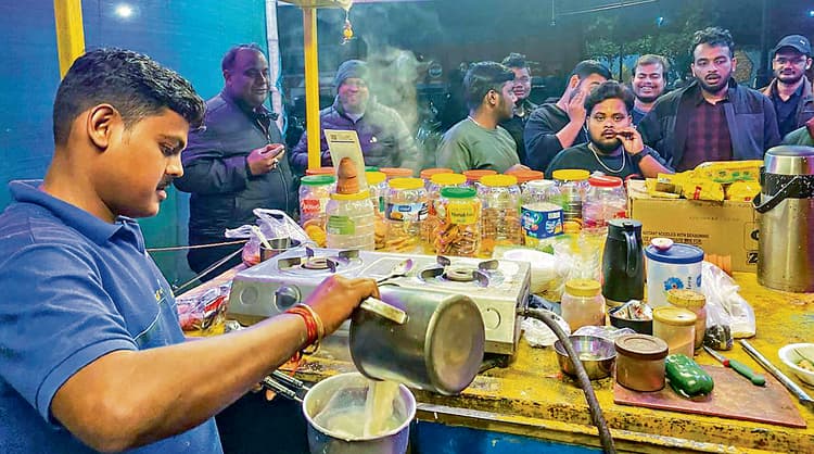 Rourkela News: 10 डिग्री के नीचे पहुंचा स्मार्ट सिटी का पारा, पूरे दिन कनकनी व ठंड का दिखा असर