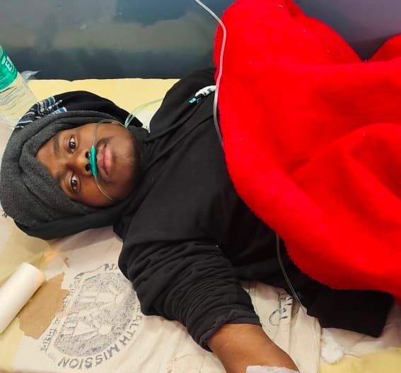 प्रभात खबर के सहयोग से चोटिल फुटबॉल खिलाड़ी का हुआ इलाज