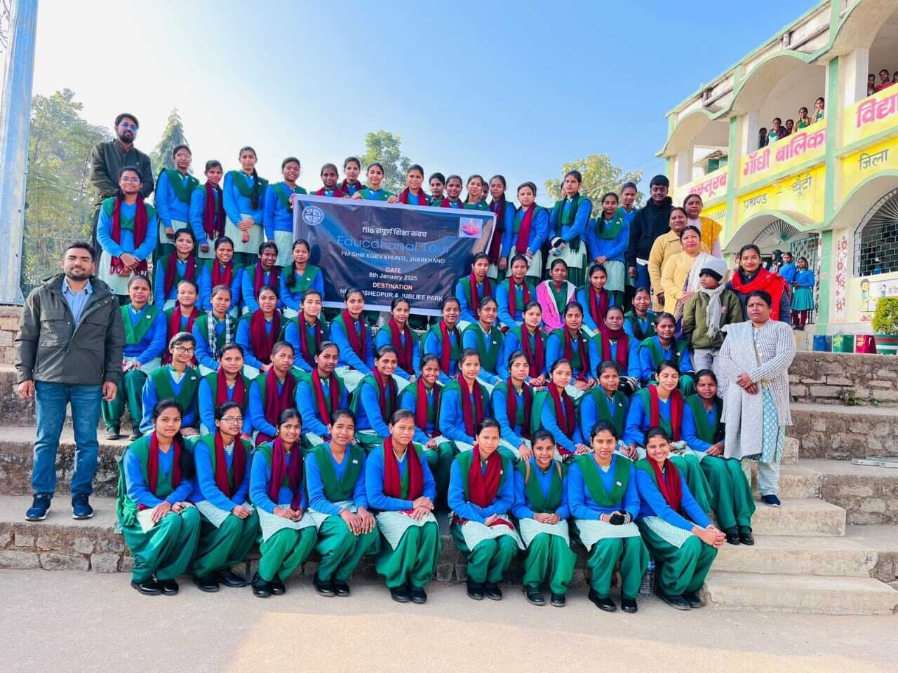 कस्तूरबा की छात्राओं ने एनआइटी का किया भ्रमण