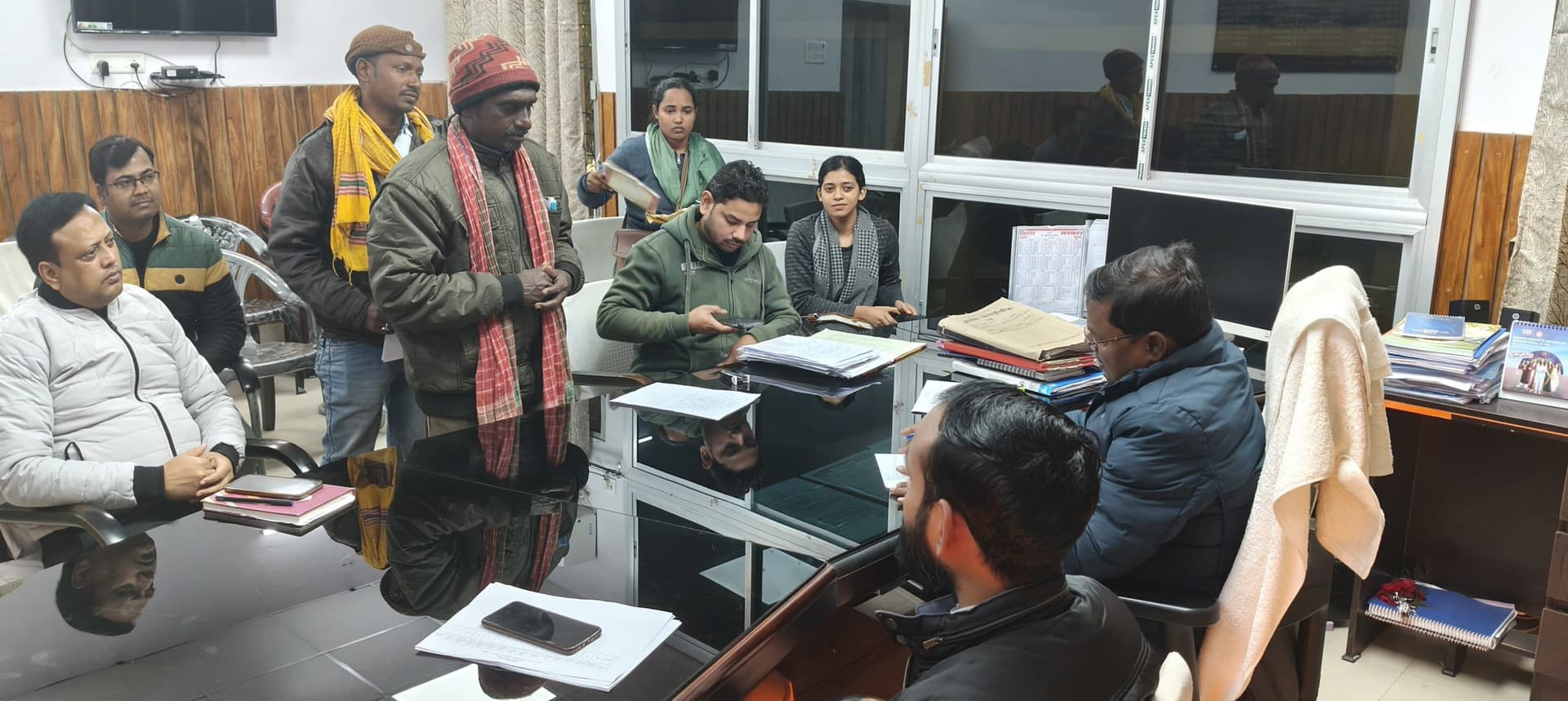 एडीएम ने लगाया जनता दरबार, सुनी लोगों की फरियाद