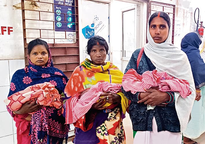 महिला ने एक साथ तीन बच्चे को दिया जन्म