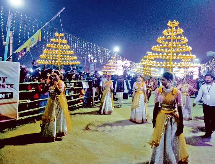 जल, थल और वायु मार्ग से हो रही गंगासागर मेले की कड़ी निगरानी