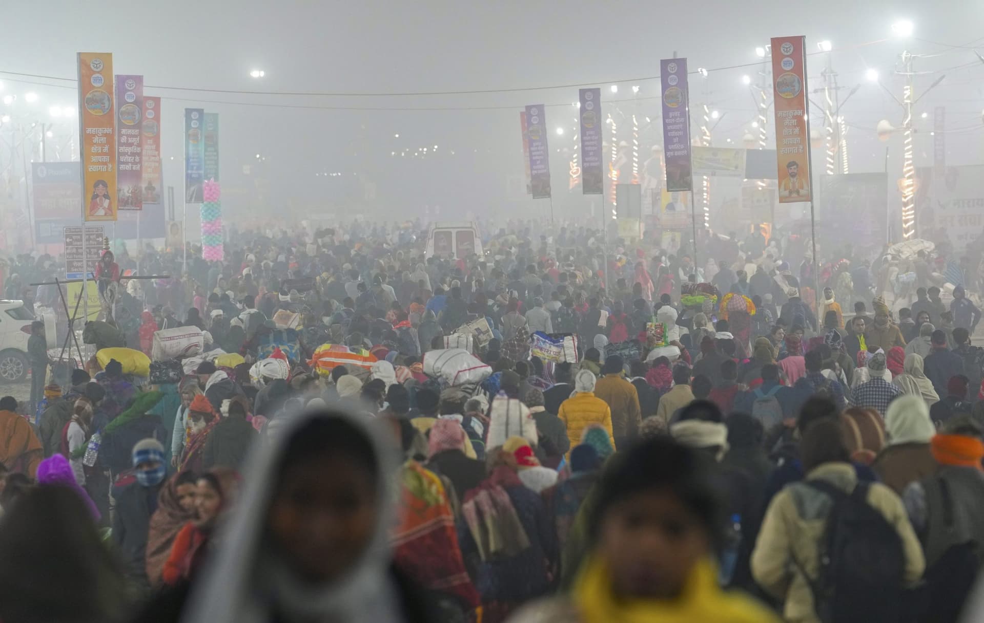 Ranchi News : महाकुंभ का आगाज, आस्था की डुबकी लगाने के लिए श्रद्धालु बेताब
