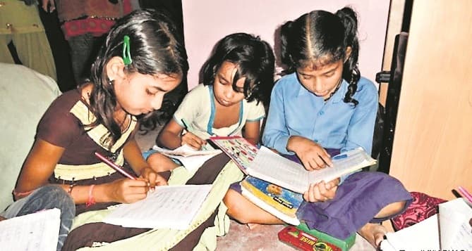 Jharkhand school education news : झारखंड में प्राइमरी से हाइस्कूल के बीच दोगुना हो जाता है बच्चों का ड्रॉप आउट रेट