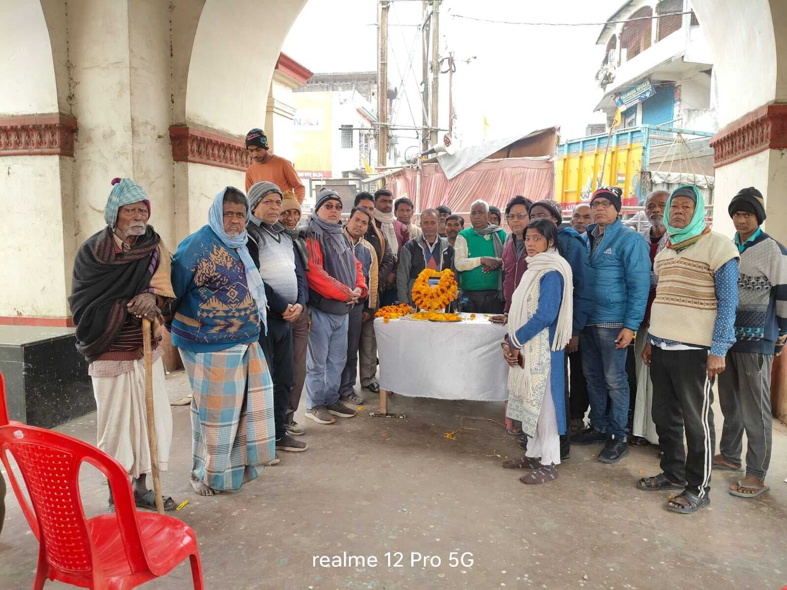 फुटबॉलर परमानंद ठाकुर के निधन पर शोक