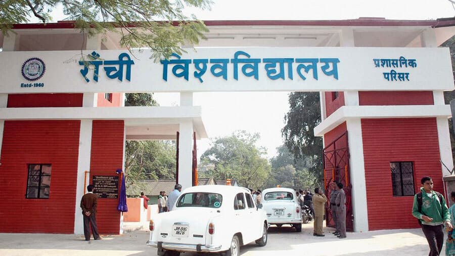 ranchi news : मामला रांची विवि में नीड बेस्ड असिस्टेंट प्रोफेसर नियुक्ति का, आठ वर्ष सेवा की लेकिन मेरिट लिस्ट में अतिथि शिक्षकों के नाम ही नहीं