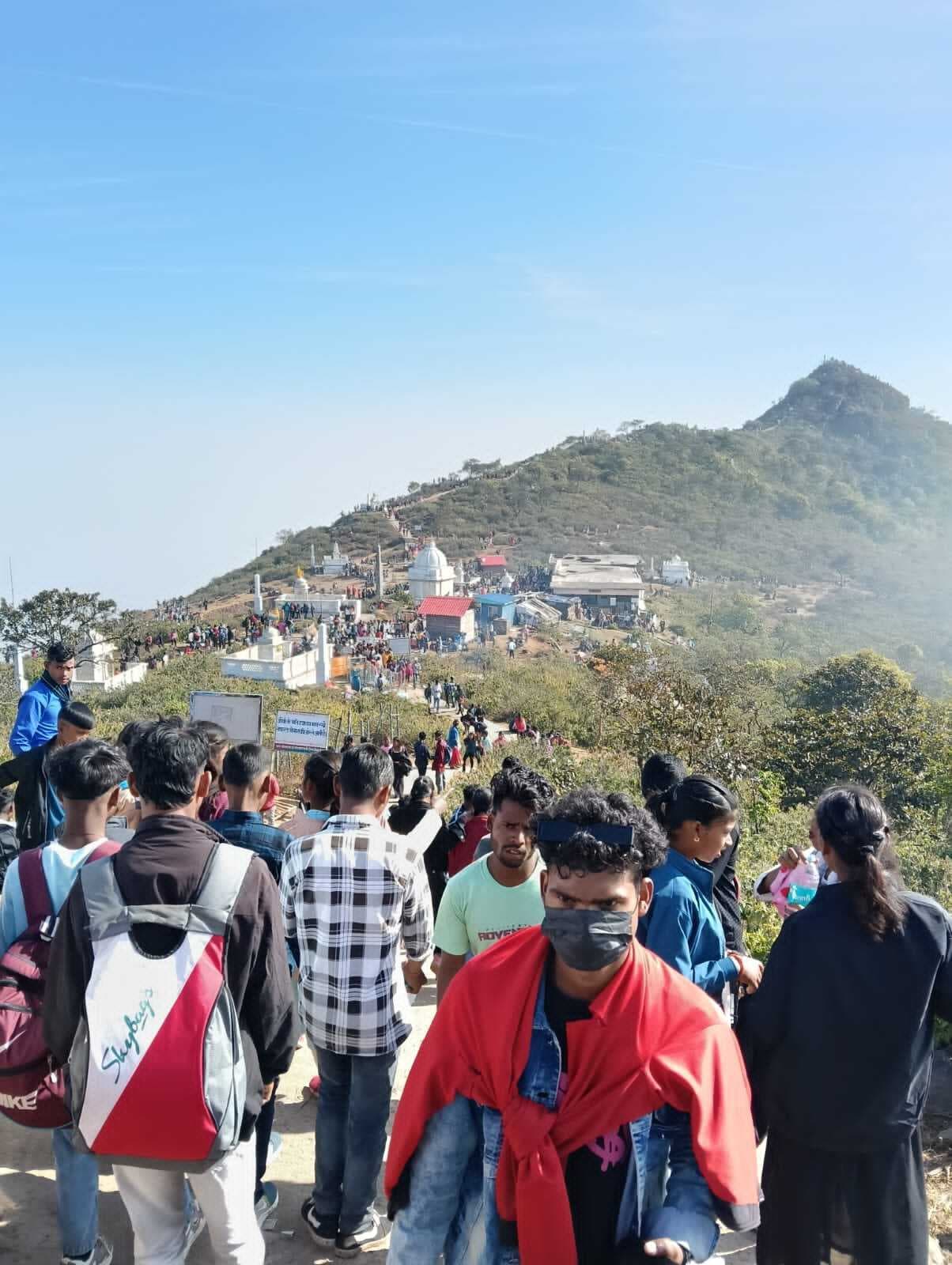 Giridih News :चंपानगर और मधुबन में तीन दिवसीय मेले का समापन