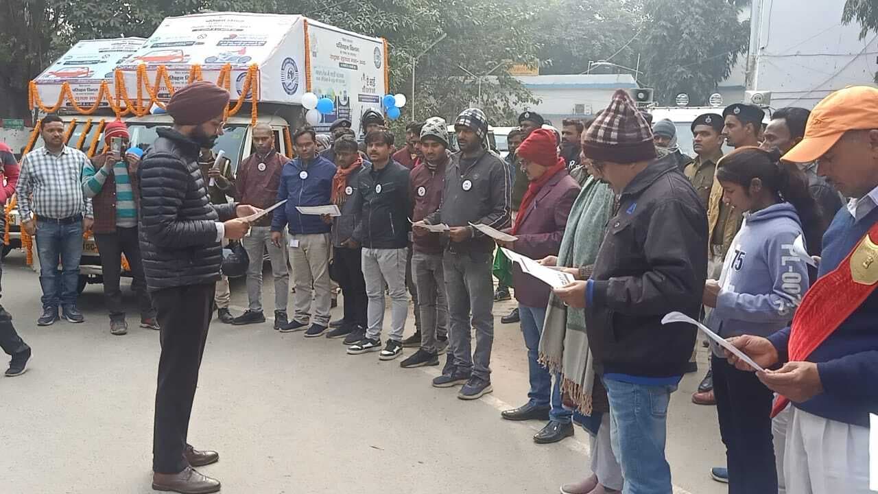 ड्राइविंग के समय आपकी सुरक्षा आपके हाथों में, रखें ध्यान