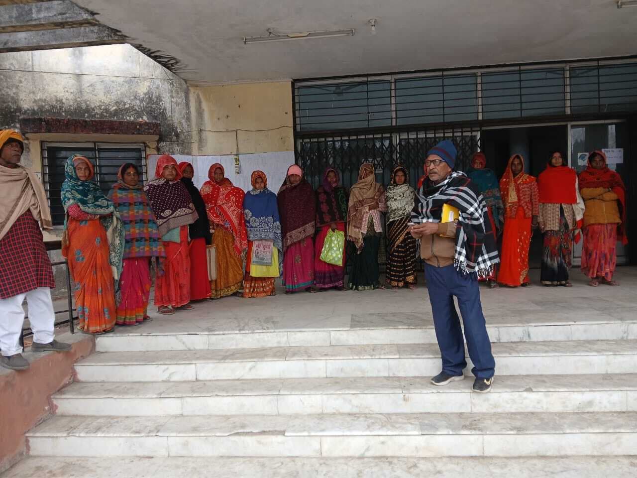 भूमिहीन परिवार को तीन-तीन डिसमिल का परवाना देगें सीएम