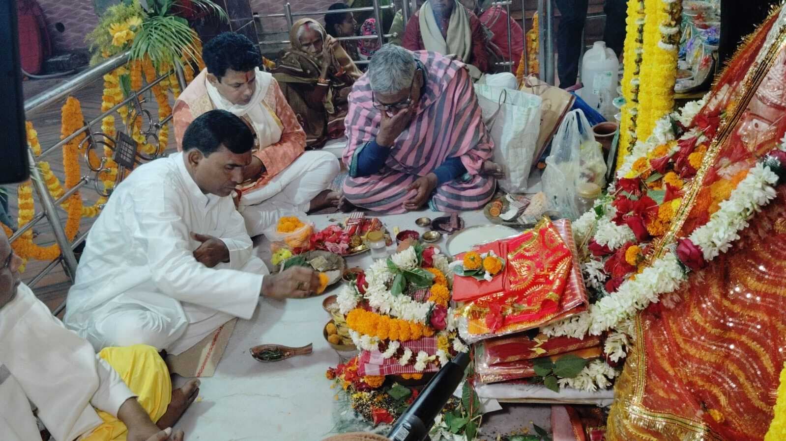 मां चंचला की षोडशोपचार विधि से हुआ पूजन व हवन