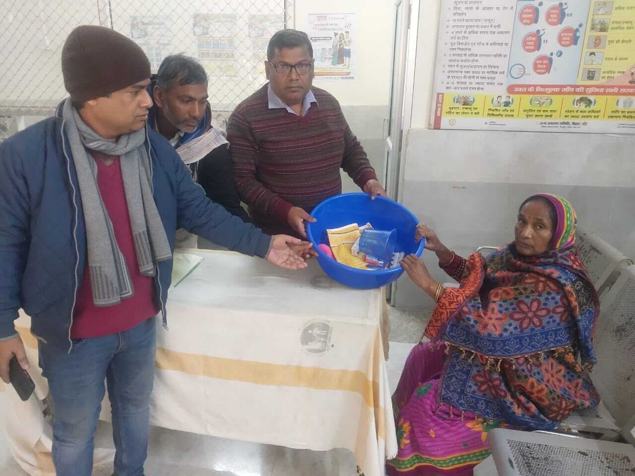 15 मरीजों को एमएमडीपी किट और यूडीआईडी सर्टिफिकेट वितरित