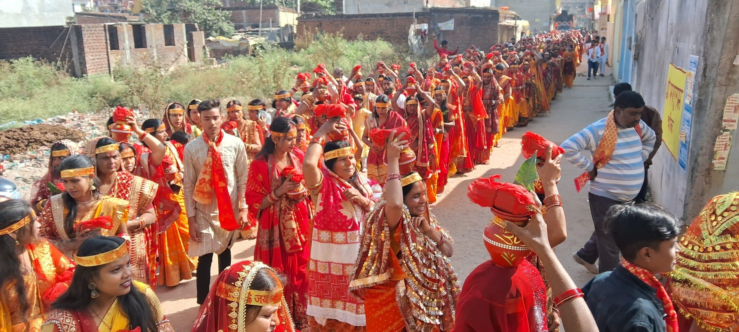 ranchi news : शिव हनुमान मंदिर हरमू से निकाली गयी भव्य कलश यात्रा