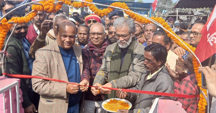 Dhanbad News:देश को आगे बढ़ाने के लिए संविधान व लोकतंत्र पसंद जमात को मिलकर करना होगा मुकाबला : दीपांकर