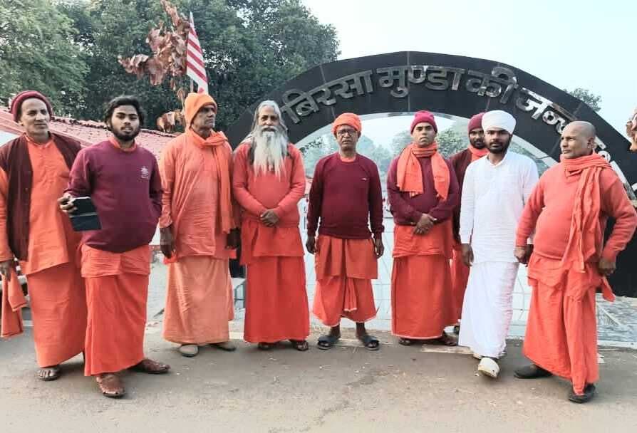 किसी को तकलीफ पहुंचाना दानवता : स्वामी प्रमोद