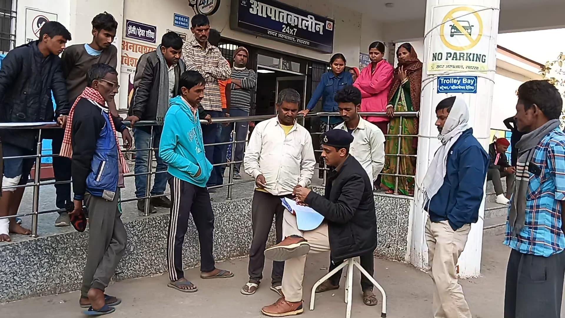 ट्रैक्टर ने बाइक में मारी ठोकर, चक्के के नीचे आने से महिला की मौत