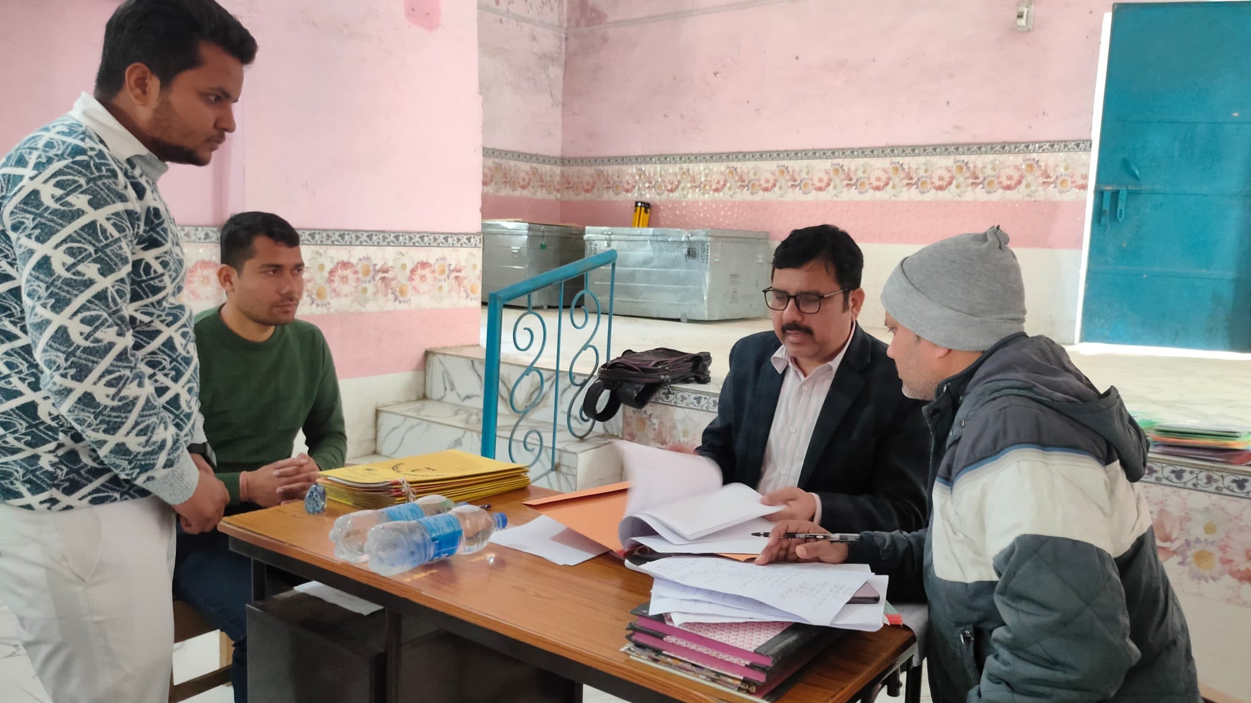 सप्ताह में तीन दिन आमसभा में कागजात की जांच कर ऑनलाइन करें अमीन