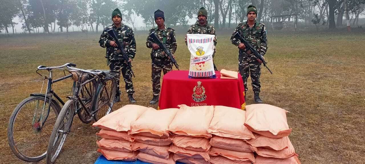 थाइलैंड निर्मित 514 किलो किंग पॉपकॉर्न बरामद, तस्कर फरार