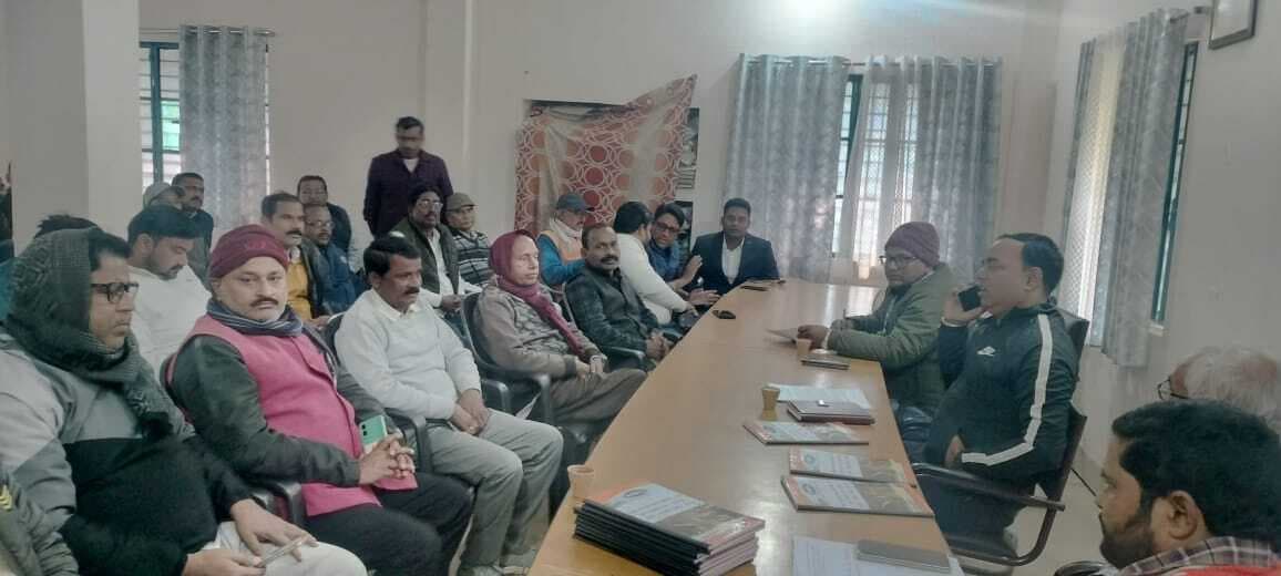 खेल क्लब गठन को लेकर बीडीओ ने प्रतिनिधियों संग की बैठक