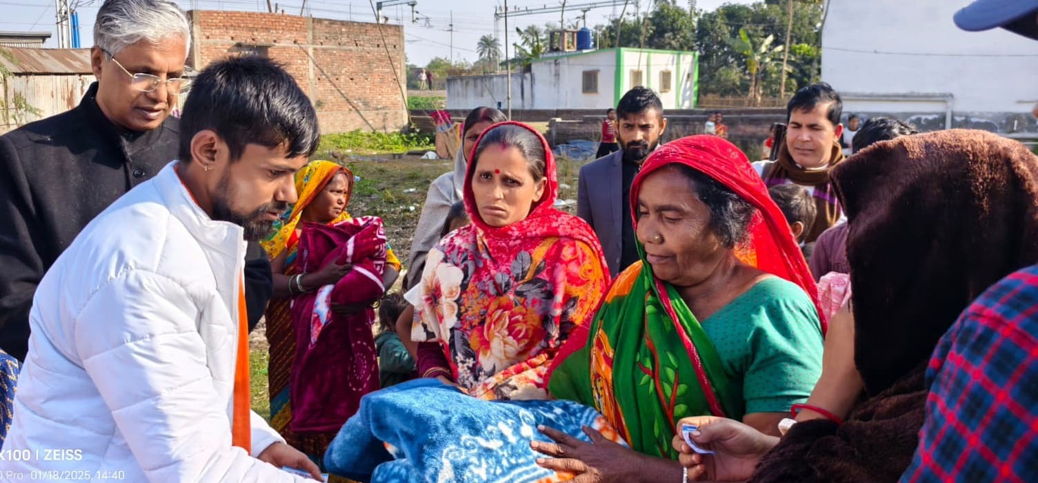 ठंड में गरीबों के लिए कंबल ही सहारा : डाॅ अनिल कुमार गुप्ता