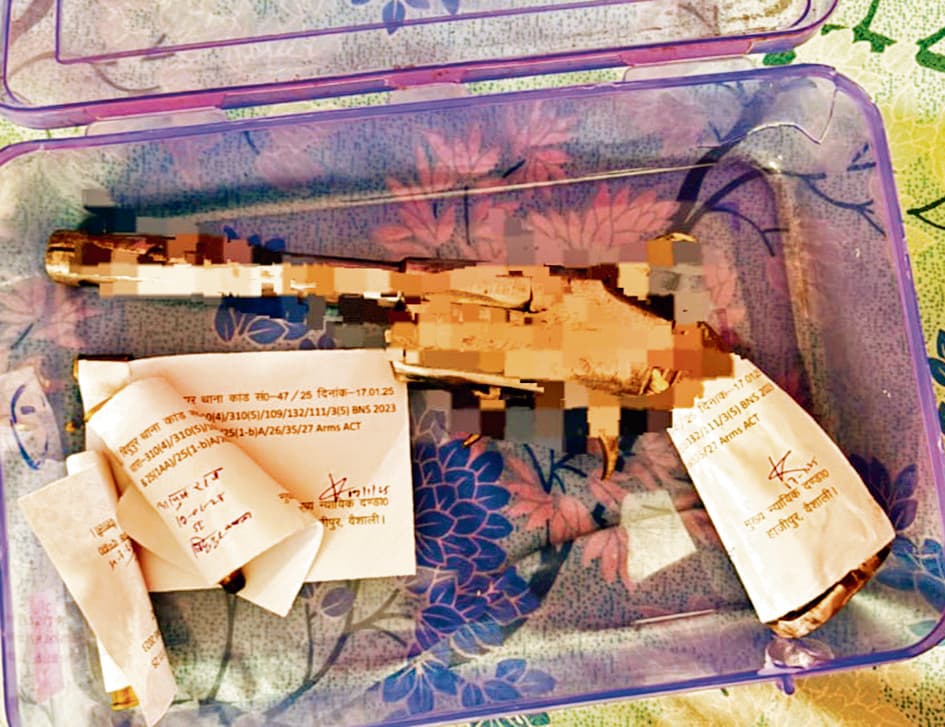 आभूषण दुकान लूटने की योजना बना रहा एक बदमाश गिरफ्तार, नौ बदमाश भागने में रहे सफल